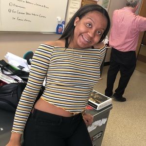 Meet your Posher, Elisa